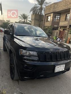 جیپ گراند شیرۆکی